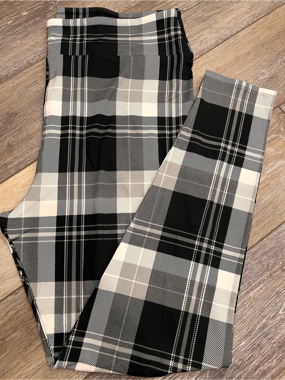 LuLaRoe Adult Halloween Leggings TC2 (2025 Capsule) - Picture 2 of 4